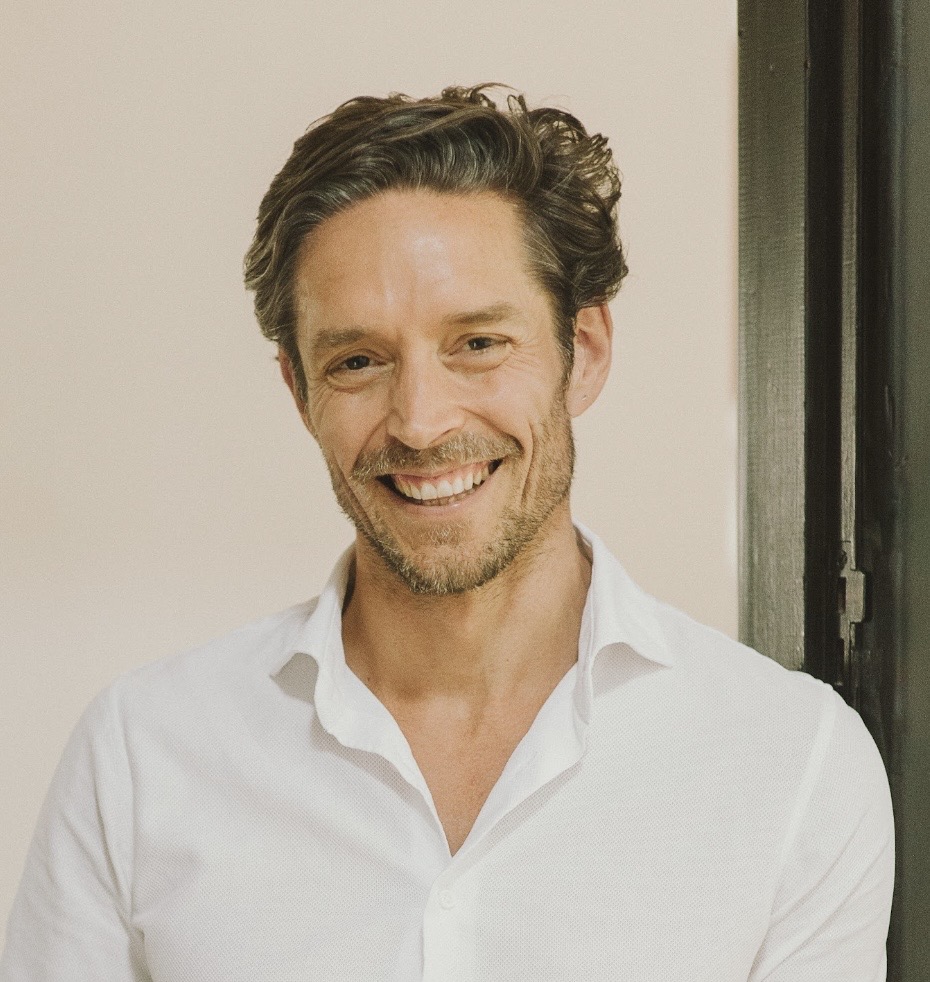 Dr Richard Chambers
